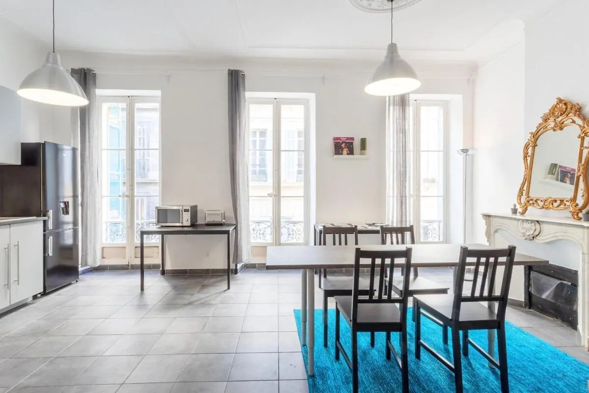 Apartment Grand Appartement, Gare Saint-Charles A 5 Min Marseille